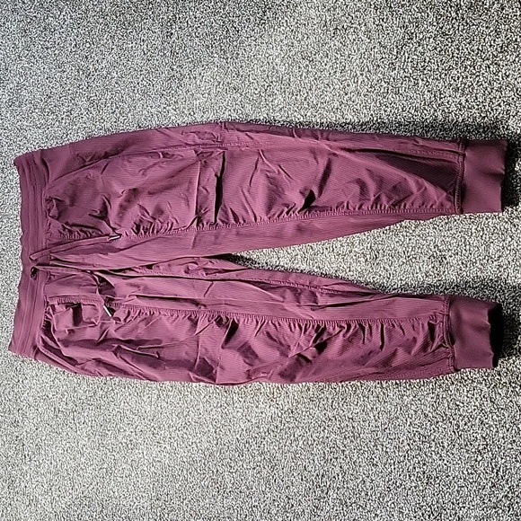 lululemon athletica Pants - Lululemon Dance Studio Jogger Maroon Mid Rise Full Length Womens Size 8